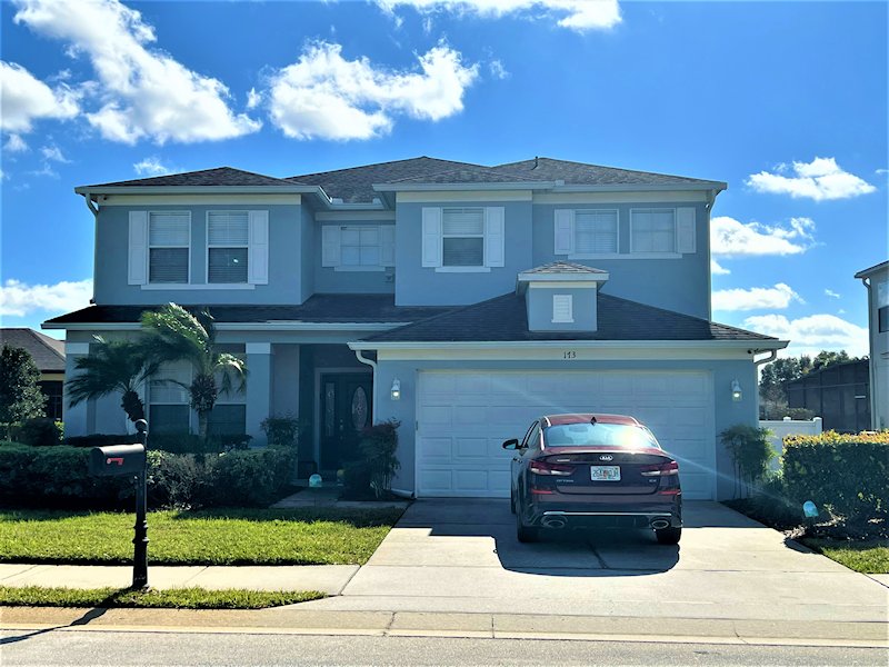 5 Bed Villa sleeps 10. Private Pool with Spa / Hot Tub. Games Room.