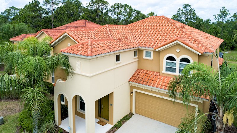 6 Bed Villa sleeps 12. Private Pool with Spa / Hot Tub. Games Room.